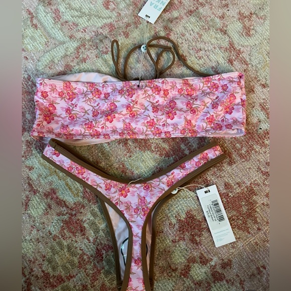 NWT pink floral bikini set from Frankie’s - Picture 2 of 5